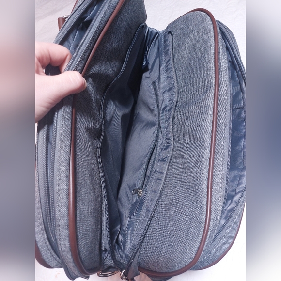 Chaps - Saddle Haven 2.0 Kohl's Pack-All Boarding Bag Laptop Bag Grey & Brown - Picture 9 of 15